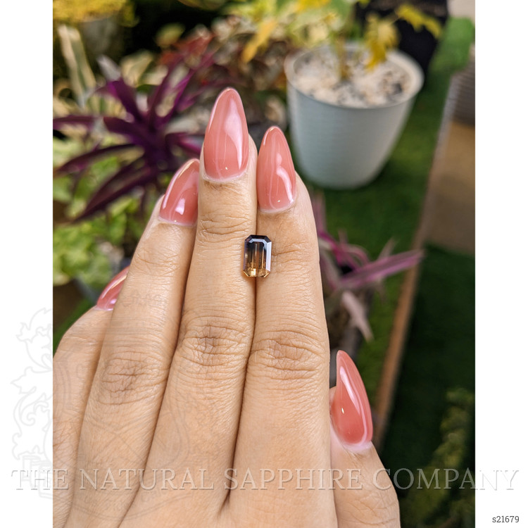 2.14 Ct. Bi Color Sapphire from Ceylon (Sri Lanka)