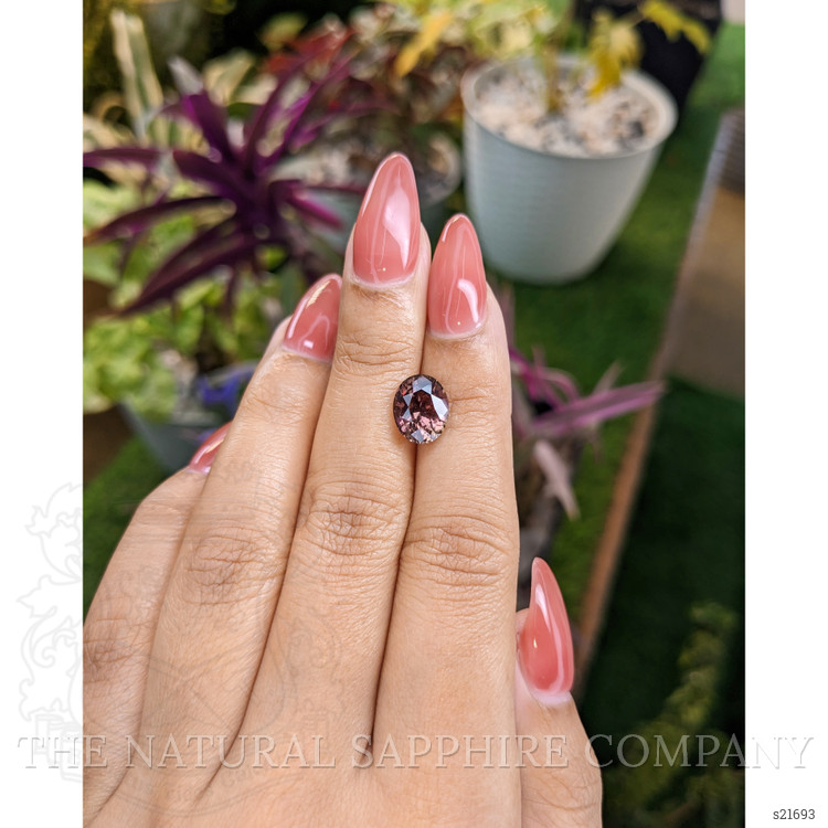 3.80 Ct. Pinkish Brown Sapphire from Ceylon (Sri Lanka)