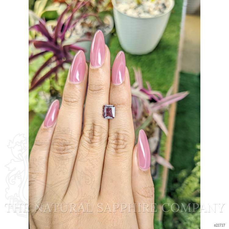 2.00 Ct. Pinkish Brown Sapphire from Ceylon (Sri Lanka)