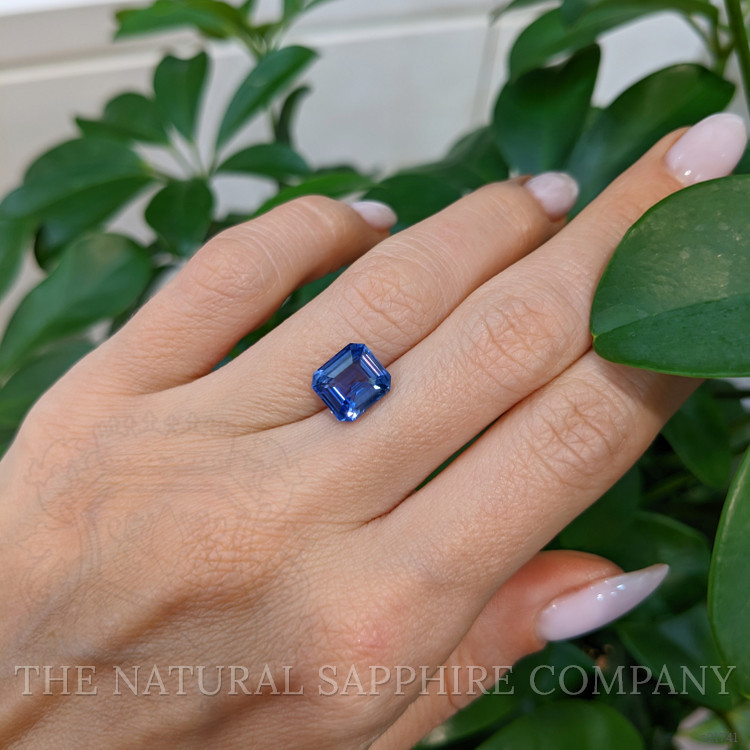4.06 Ct. Blue Sapphire from Ceylon (Sri Lanka)