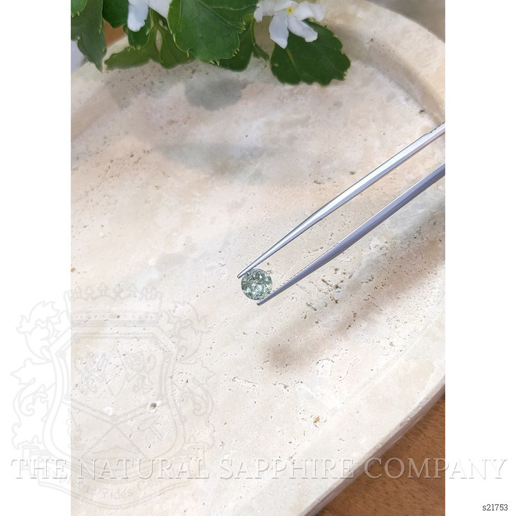 1.05 Ct. Green Sapphire from Ceylon (Sri Lanka)