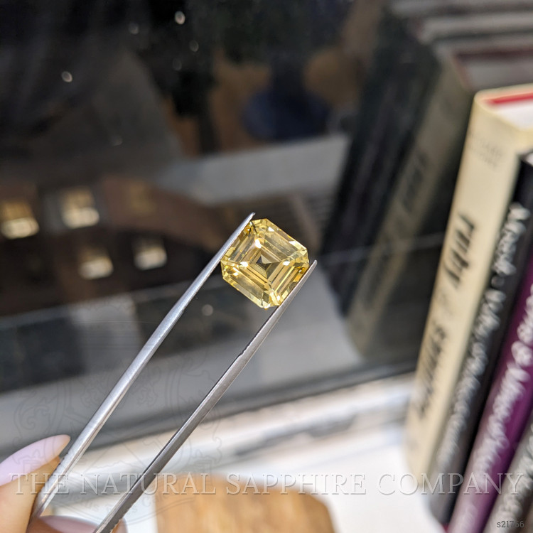 10.55 Ct. Yellow Sapphire from Ceylon (Sri Lanka)