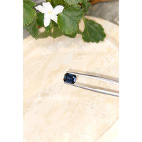 1.93 Ct. Blue Sapphire from Australia Life Style