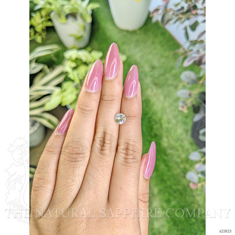 1.23 Ct. Bi Color Sapphire from Ceylon (Sri Lanka)