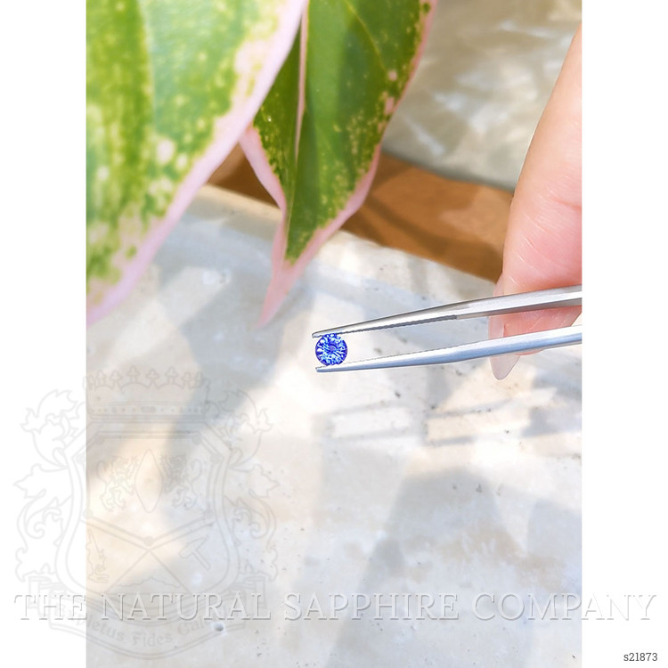 0.46 Ct. Blue Sapphire from Ceylon (Sri Lanka)