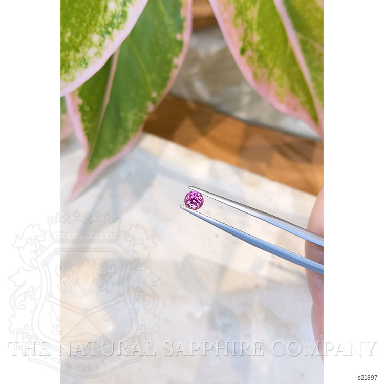 0.52 Ct. Pink Sapphire from Ceylon (Sri Lanka)