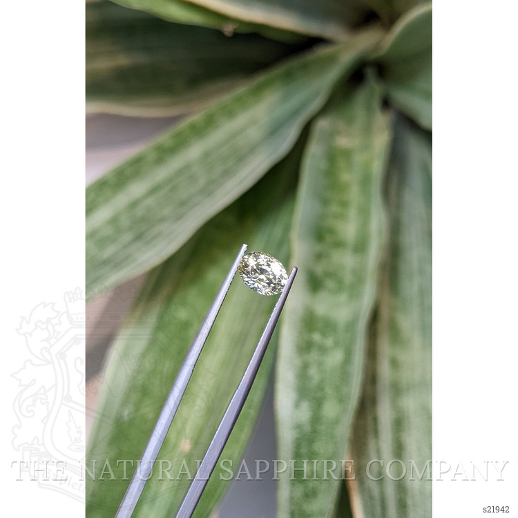 1.97 Ct. Bi Color Sapphire from Ceylon (Sri Lanka)