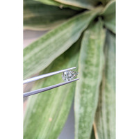 1.77 Ct. Green Sapphire from Ceylon (Sri Lanka) Life Style