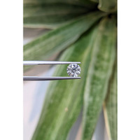 1.40 Ct. White Sapphire from Ceylon (Sri Lanka) Life Style