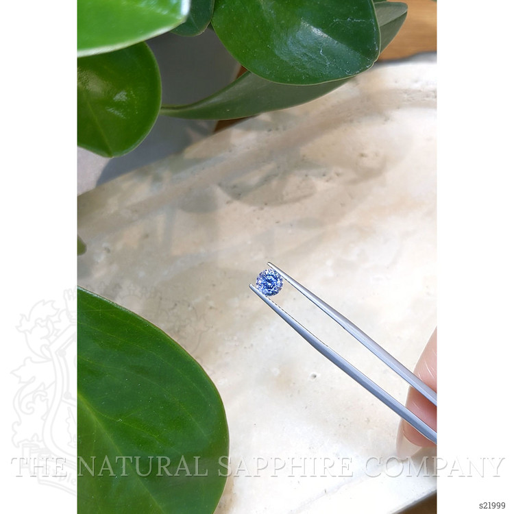 0.97 Ct. Purplish Blue Sapphire from Ceylon (Sri Lanka)