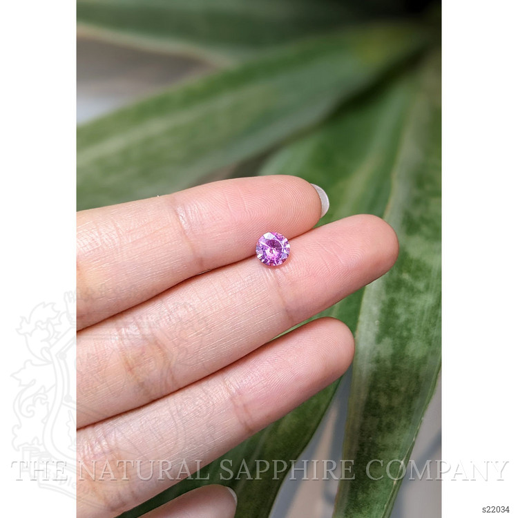 0.89 Ct. Pink Sapphire from Ceylon (Sri Lanka)