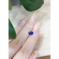 1.09 Ct. Color Change Sapphire from Ceylon (Sri Lanka) Life Style