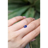1.03 Ct. Blue Sapphire from Ceylon (Sri Lanka) Life Style