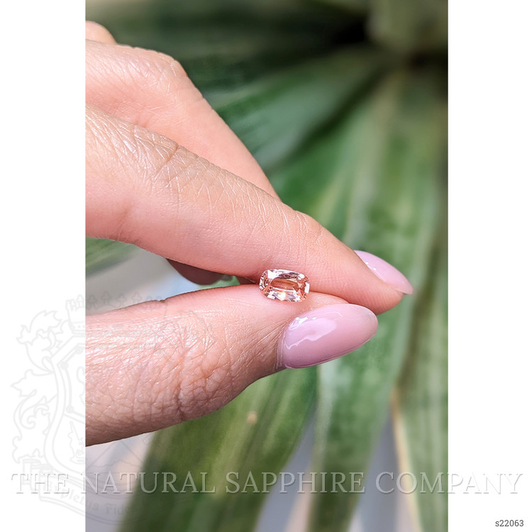 0.87 Ct. Padparadscha Sapphire from Ceylon (Sri Lanka)