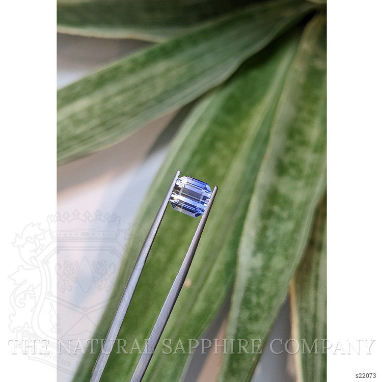 3.97 Ct. Bi Color Sapphire from Ceylon (Sri Lanka)