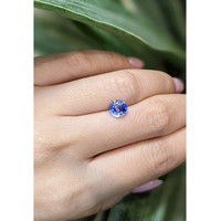 2.02 Ct. Bi Color Sapphire from Ceylon (Sri Lanka) Life Style