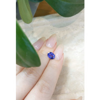 1.64 Ct. Blue Sapphire from Ceylon (Sri Lanka) Life Style