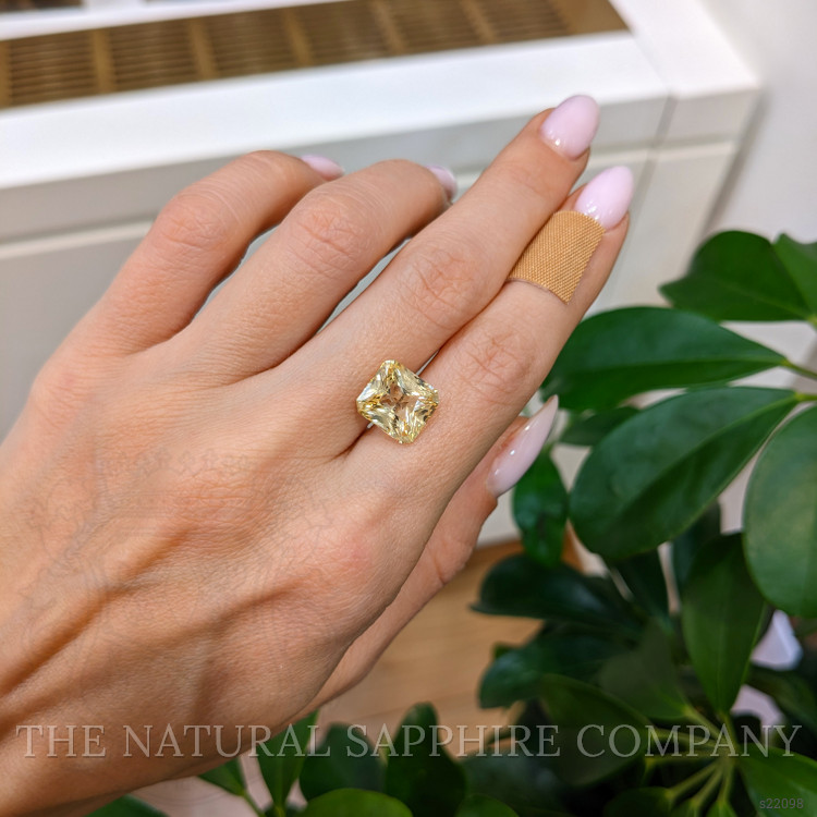 6.38 Ct. Yellow Sapphire from Ceylon (Sri Lanka)