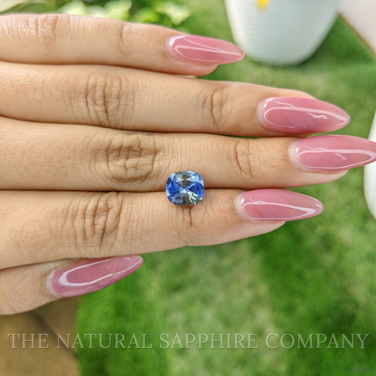 2.55 Ct. Bi Color Sapphire from Ceylon (Sri Lanka)