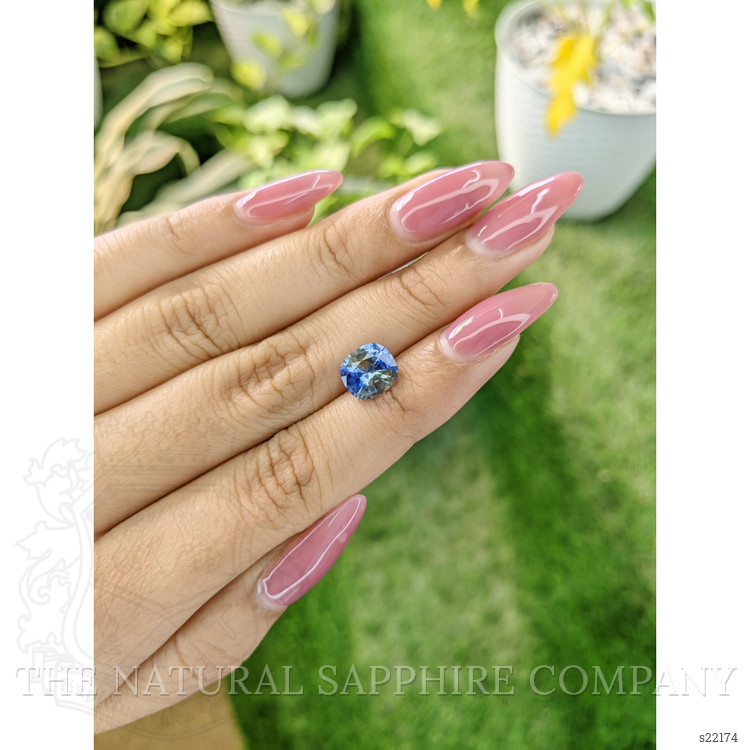 2.55 Ct. Bi Color Sapphire from Ceylon (Sri Lanka)