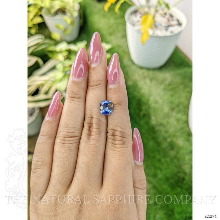 2.55 Ct. Bi Color Sapphire from Ceylon (Sri Lanka)