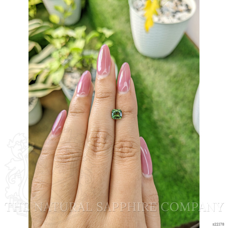 1.08 Ct. Green Sapphire from Ceylon (Sri Lanka)