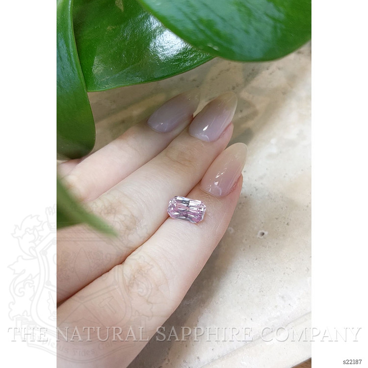 2.50 Ct. Pink Sapphire from Ceylon (Sri Lanka)