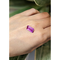 3.22 Ct. Pink Sapphire from Madagascar Life Style