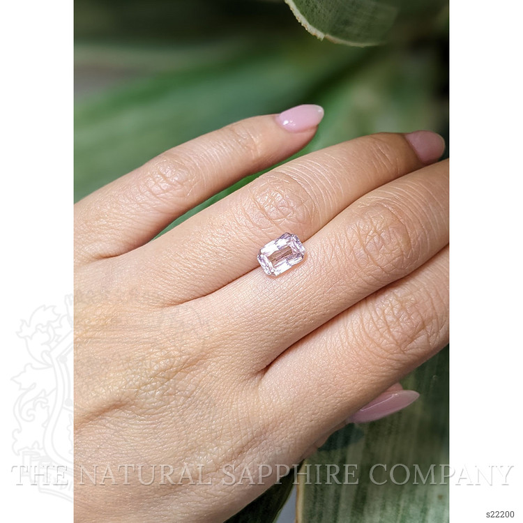 2.23 Ct. Pink Sapphire from Ceylon (Sri Lanka)