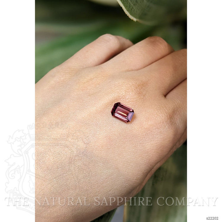 2.74 Ct. Color Change Sapphire from Ceylon (Sri Lanka)