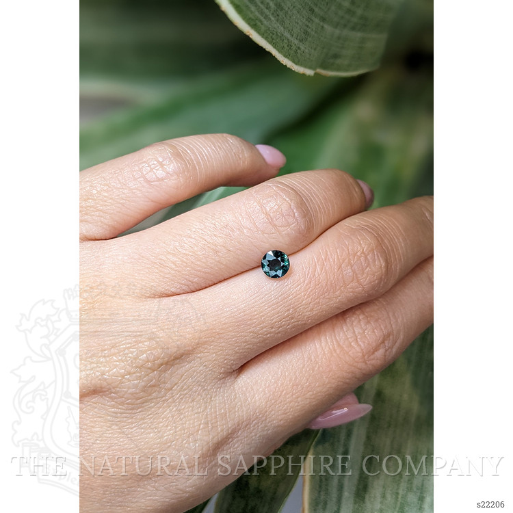 0.99 Ct. Bluish Green Sapphire from Ceylon (Sri Lanka)