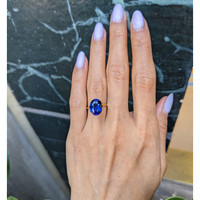 6.02 Ct. Blue Sapphire from Ceylon (Sri Lanka) Life Style