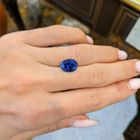 4.12 Ct. Blue Sapphire from Ceylon (Sri Lanka) Life Style
