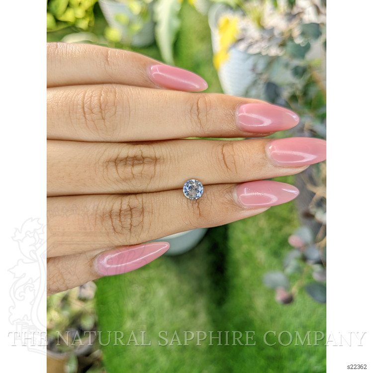 0.91 Ct. Bi Color Sapphire from Ceylon (Sri Lanka)