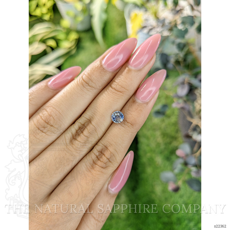 0.91 Ct. Bi Color Sapphire from Ceylon (Sri Lanka)