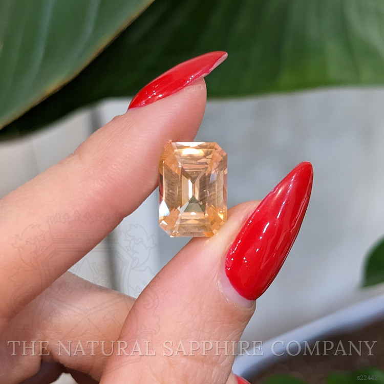 7.86 Ct. Yellowish Orange Sapphire from Ceylon (Sri Lanka)