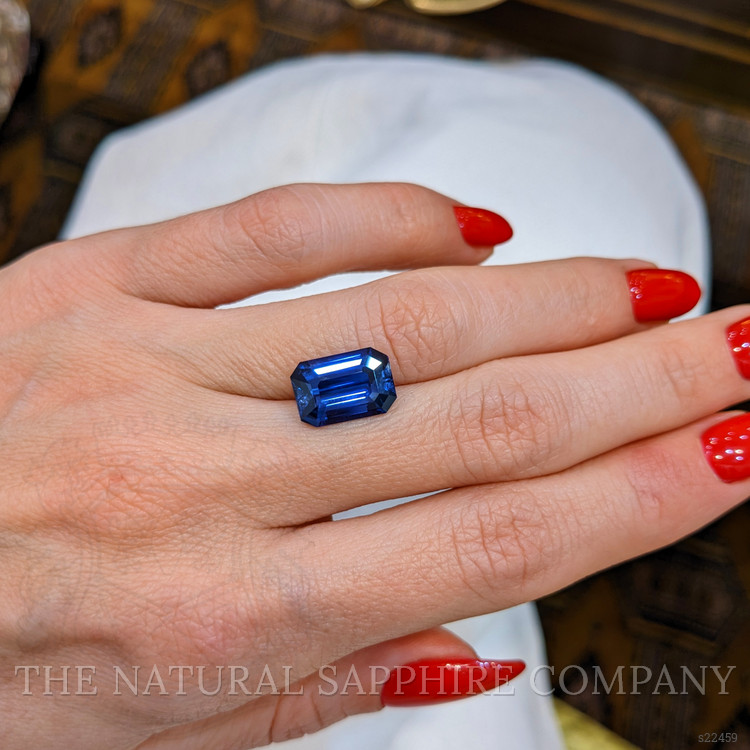 5.51 Ct. Blue Sapphire from Ceylon (Sri Lanka)