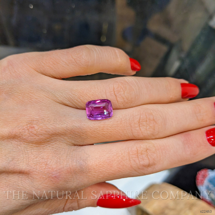 4.51 Ct. Pink Sapphire from Ceylon (Sri Lanka)