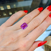 4.51 Ct. Pink Sapphire from Ceylon (Sri Lanka) Life Style