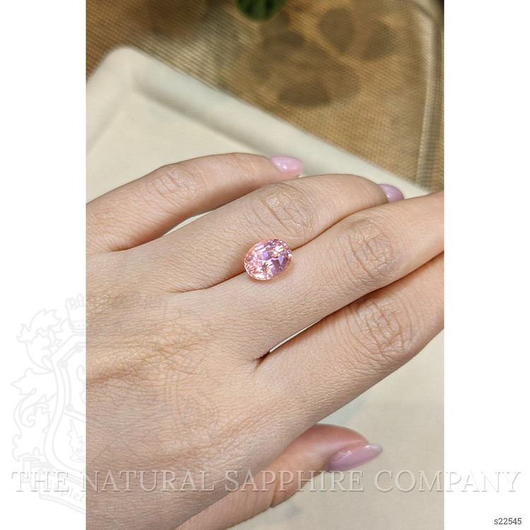 4.09 Ct. Padparadscha Sapphire from Ceylon (Sri Lanka)