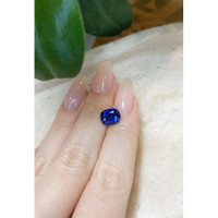 3.04 Ct. Blue Sapphire from Ceylon (Sri Lanka) Life Style