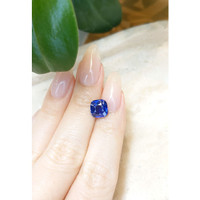 3.06 Ct. Blue Sapphire from Madagascar Life Style