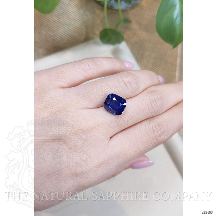 8.02 Ct. Blue Sapphire from Ceylon (Sri Lanka)