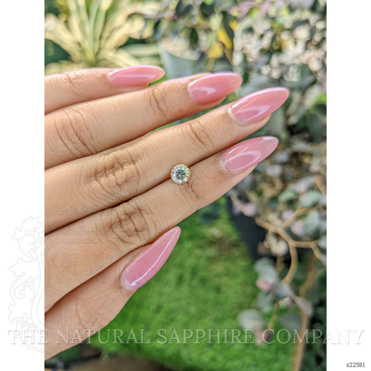 0.89 Ct. Bi Color Sapphire from Ceylon (Sri Lanka)