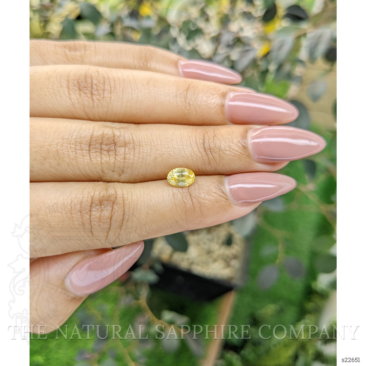 0.94 Ct. Yellow Sapphire from Ceylon (Sri Lanka)