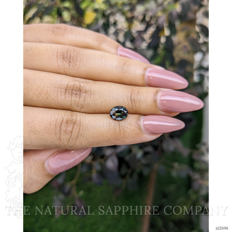 1.69 Ct. Bi Color Sapphire from Ceylon (Sri Lanka)