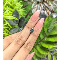 1.57 Ct. Bi Color Sapphire from Tanzania Life Style