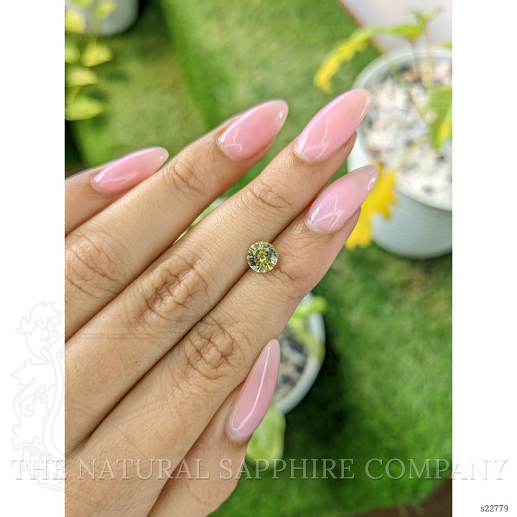 1.06 Ct. Yellow Sapphire from Ceylon (Sri Lanka)