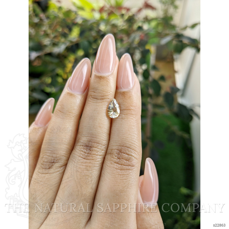 1.57 Ct. Bi Color Sapphire from Ceylon (Sri Lanka)