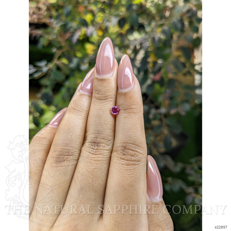 0.44 Ct. Pink Sapphire from Ceylon (Sri Lanka)